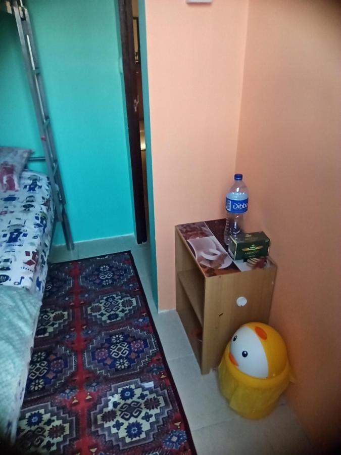 Moon Backpackers , Al Rigga , Partition For Couples And For Singles Apartman Dubaj Kültér fotó